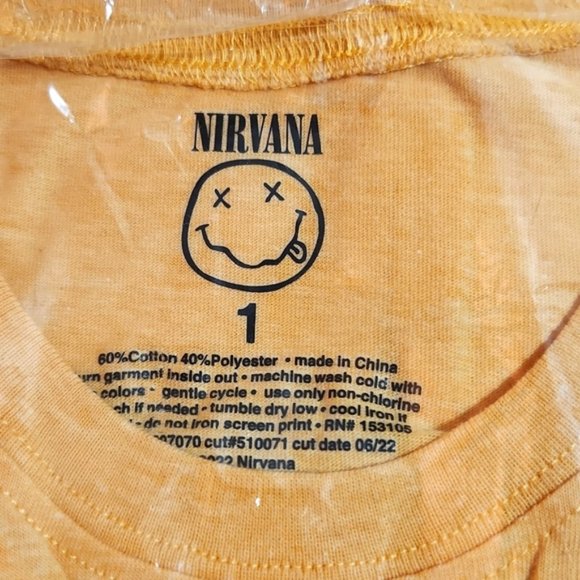 ❤️NWT VINTAGE TORRID TEE NIRVANA LAYERED BAND CONCERT SHIRT EMOJI LOGO PLUS SIZE - Picture 5 of 9